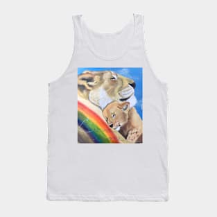 Love between mother and baby lion Tank Top